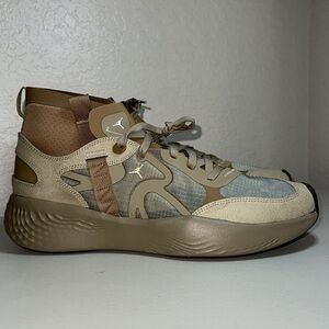 NIKE JORDAN DELTA 3 MID NEW , size 14, very comfy, last one! DR7614221